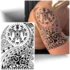 Tatouage éphémère Polynésien tortue, pour tester un style avant de vous engager vers un tatouage permanent.