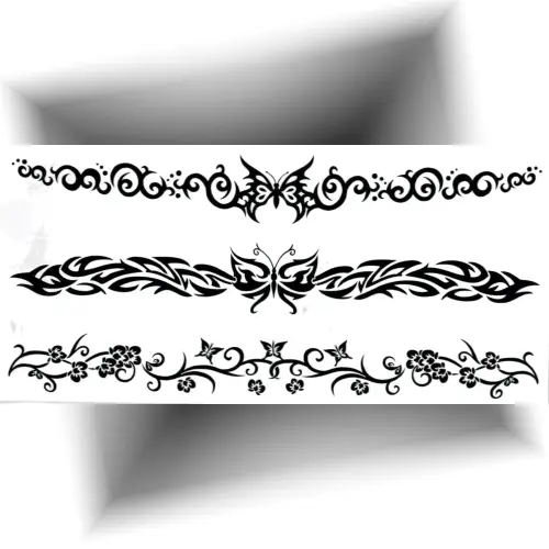Tatouage éphémère bracelet tribal féminin avec papillons noirs.
