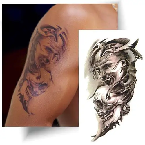 Tatouage éphémère démon ultra réaliste sur bras, effet tatouage permanent.