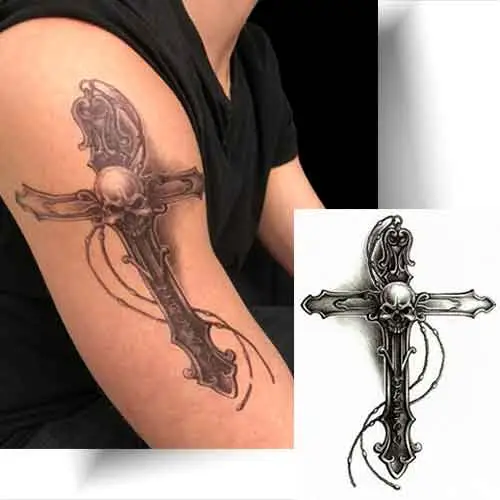 Tatouage éphémère croix religion, parfait pour tester un design avant un tatouage permanent.