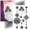 Tatouage temporaire dentelle mandala noir, un design délicat et élégant qui mêle motifs mandala et dentelle pour sublimer le corps. Idéal pour ajouter une touche de féminité à votre look.