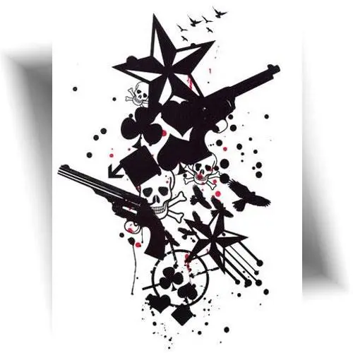 Tatouage temporaire noir avec motifs de pistolet, symboles de cartes (cœur, pique, trèfle, carreau) et têtes de mort.