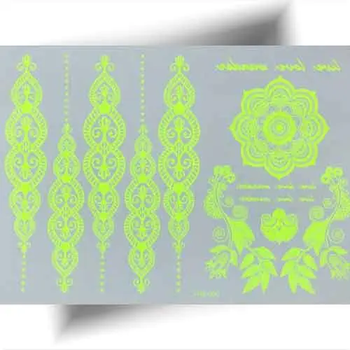 Planche de 7 motifs de tatouages éphémères orientaux jaune fluorescent, effet lumineux sous lumière noire UV.