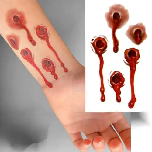 Tatouage éphémère morsure de vampire avec petits trous ensanglantés