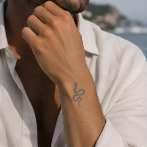 Tatouage jagua minimaliste serpent semi permanent