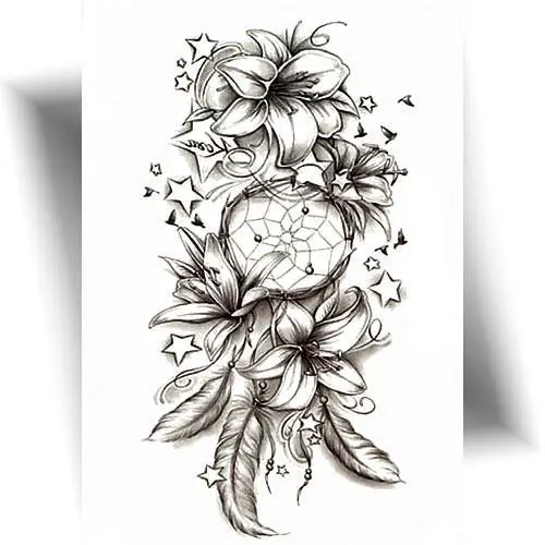 Tatouage temporaire féminin en noir et gris représentant un attrape-rêve avec des fleurs de lys.