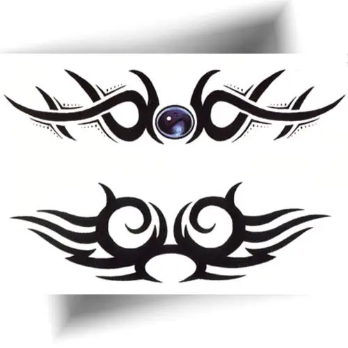 Tatouage éphémère tribal bras noir – motif temporaire réaliste pour tester un tatouage avant de le faire définitivement.